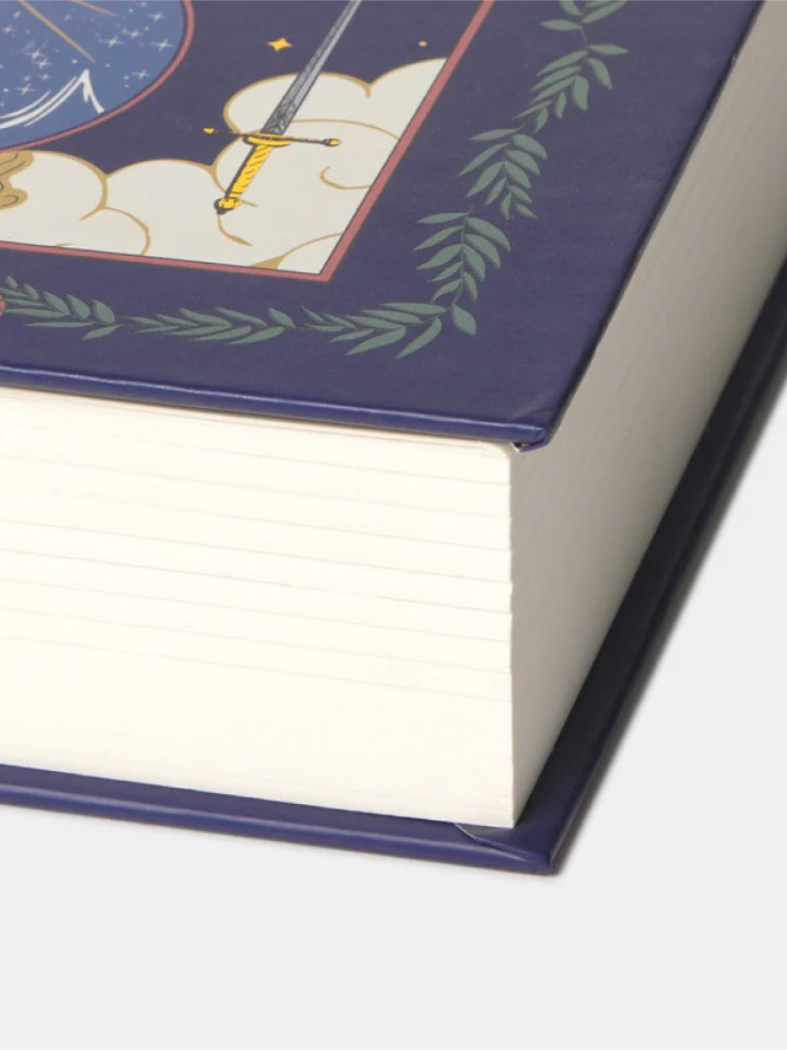 Cofre em formato de livro