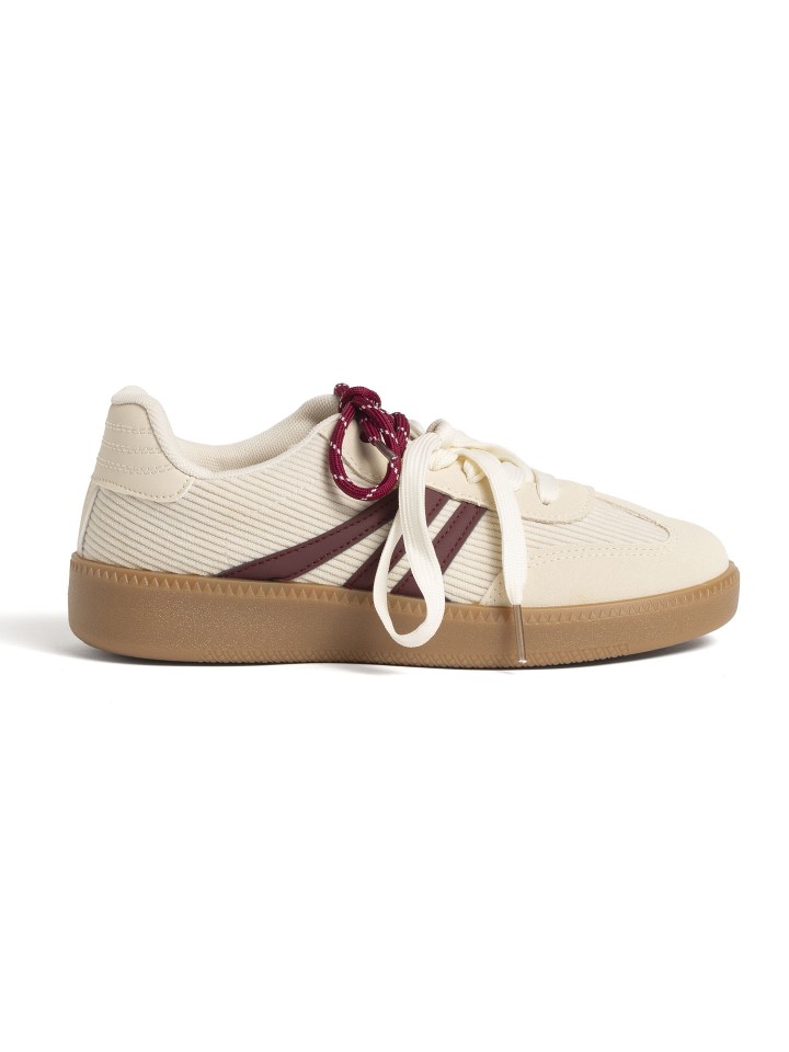 Sapatilha Casual em Material Canelado