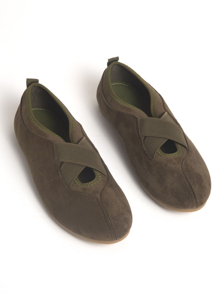 Sabrina em Imitacao de Camurca com Elastico Cruzado