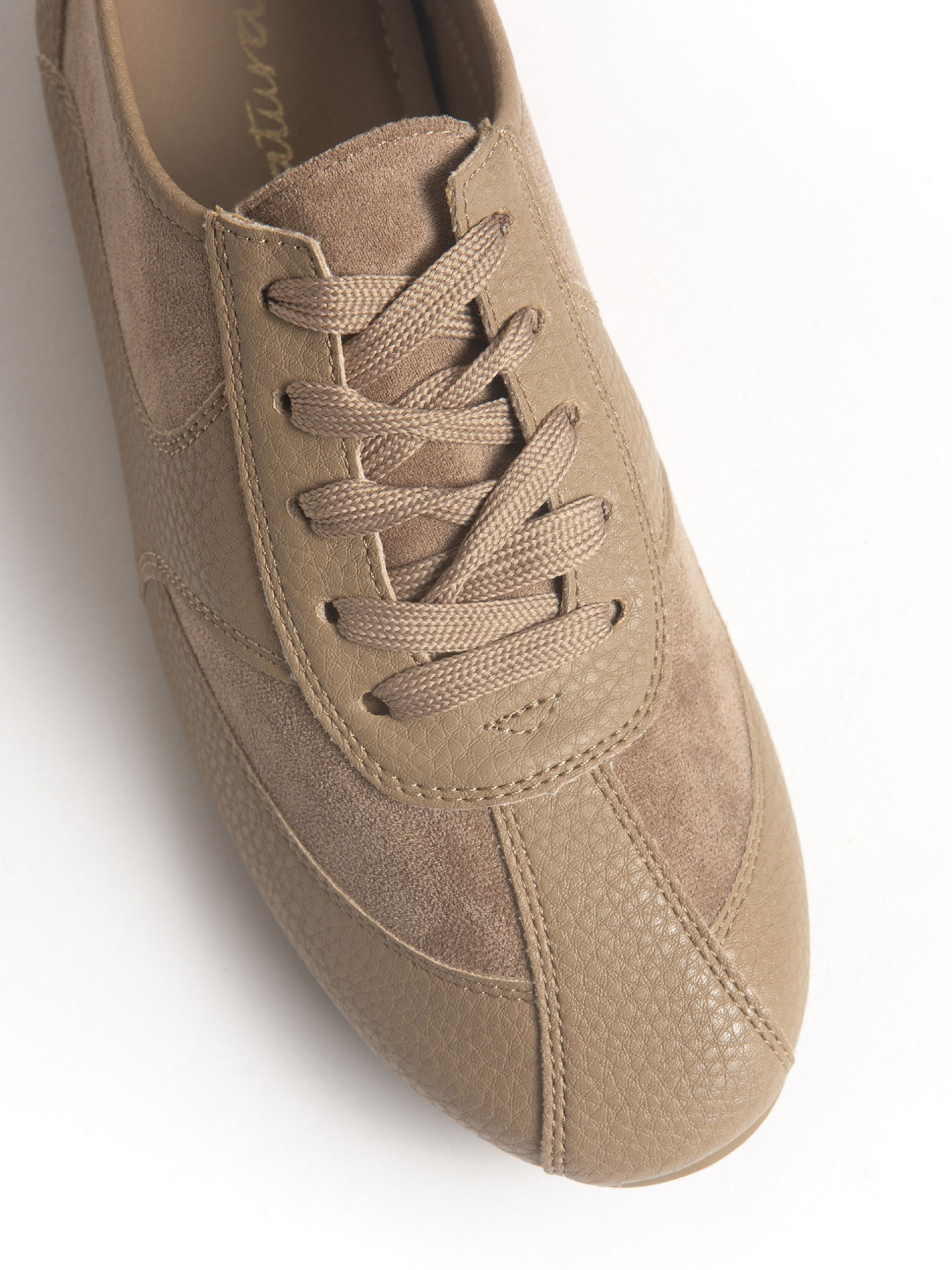 Sapatilha Casual em Mistura de Materiais