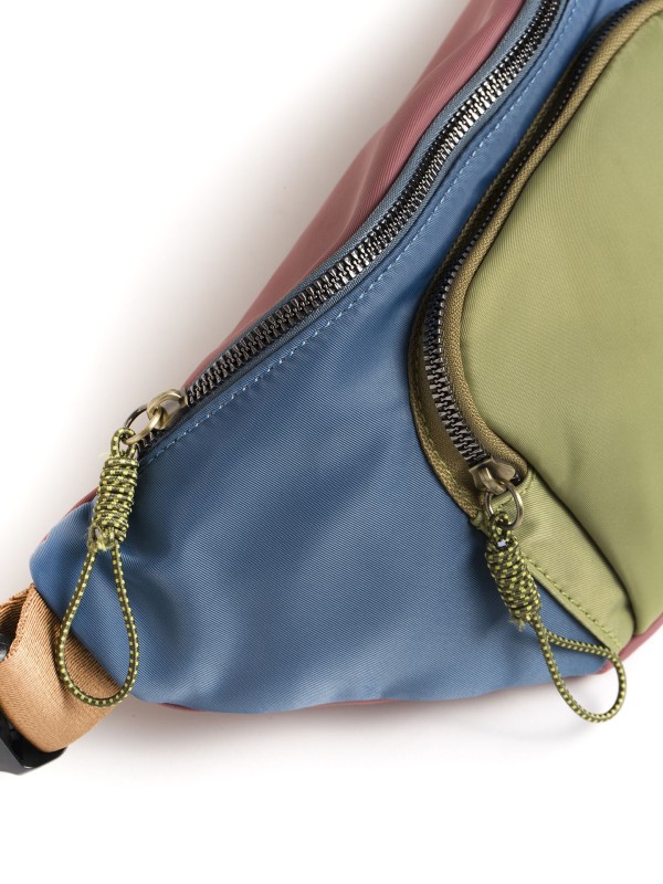 Bolsa de Cintura Colorblock em Nylon