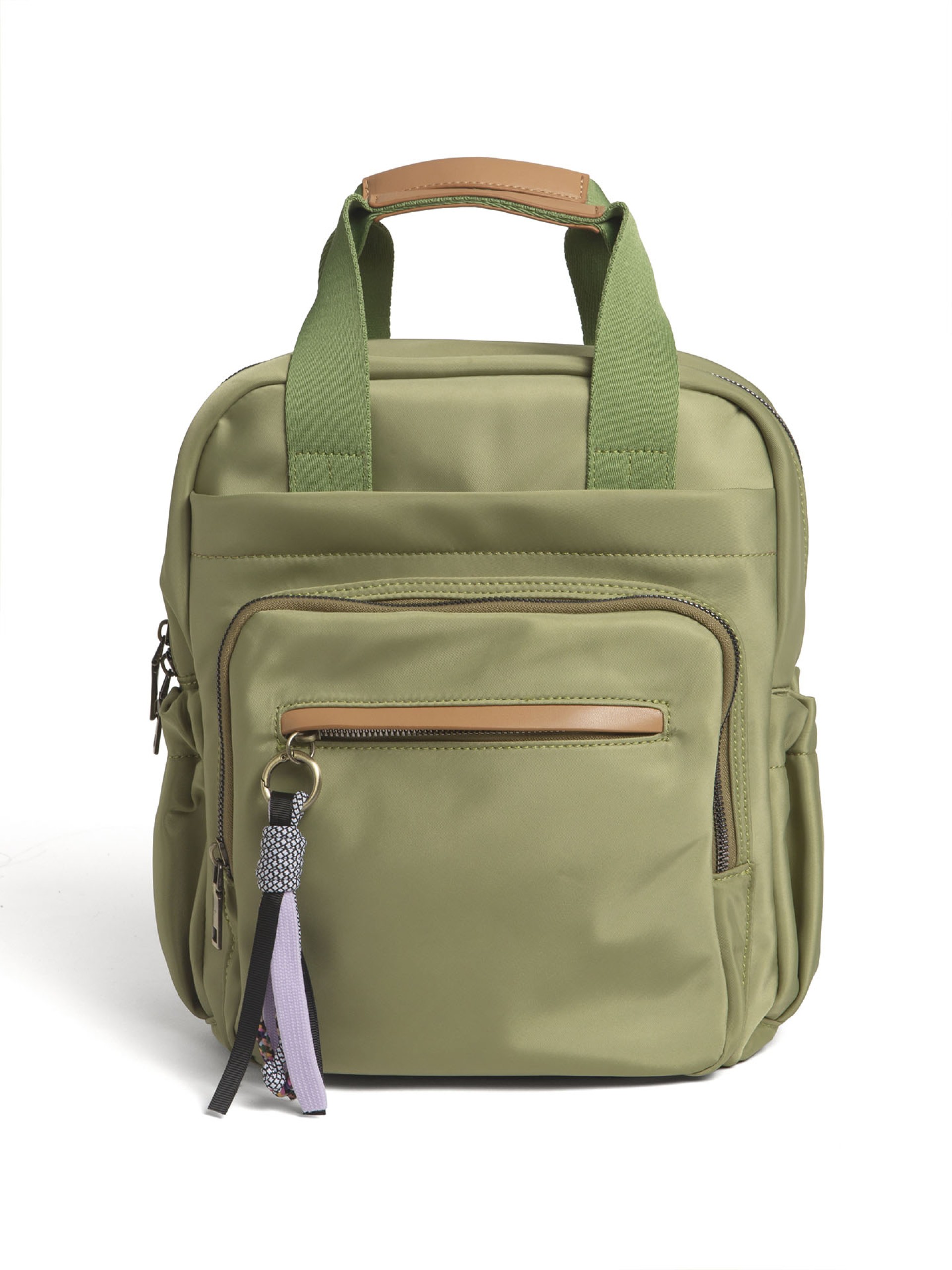 Mochila em Nylon com Bolso Frontal