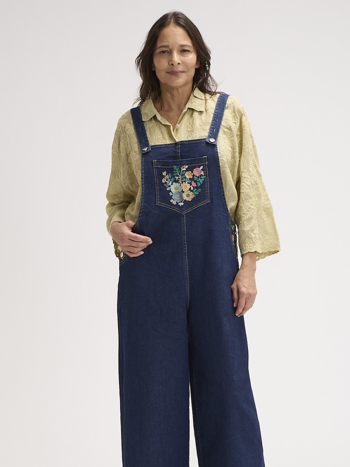 Jardineiras de Ganga Bordadas