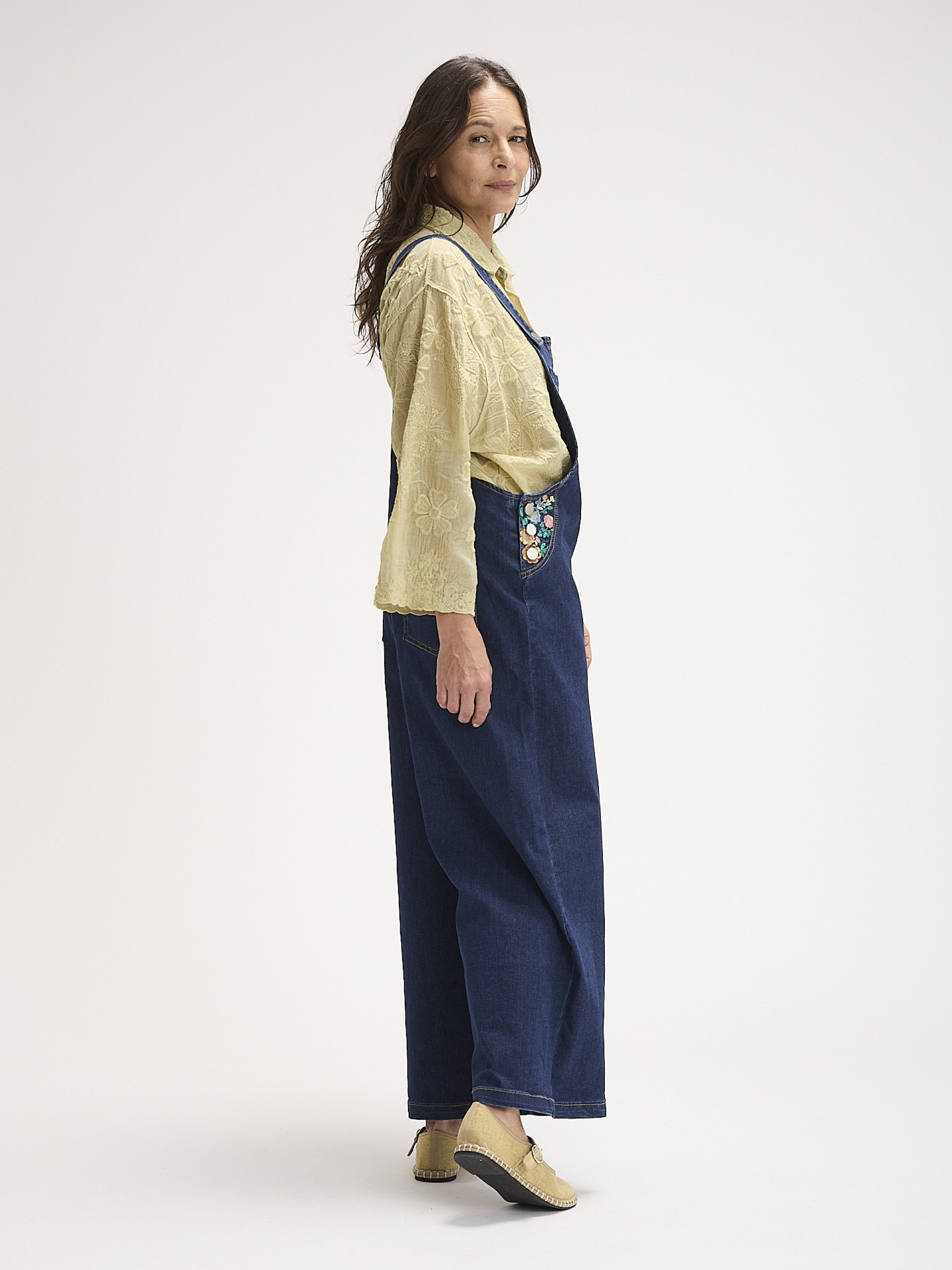 Jardineiras de Ganga Bordadas