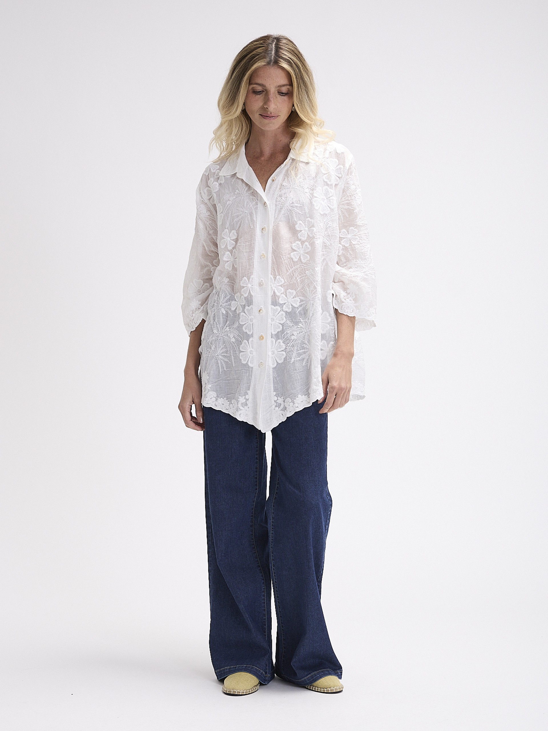 Camisa Bordado em Algodao