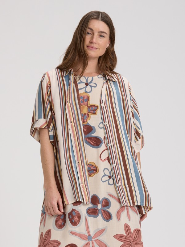 Camisa Riscas
