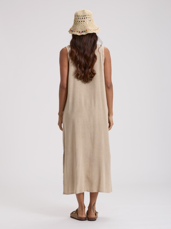 Vestido Midi Bordado