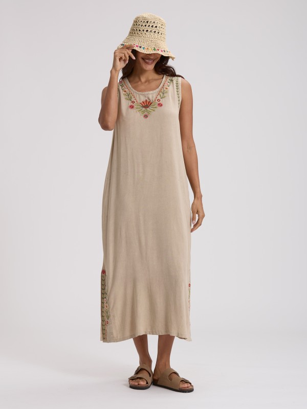 Vestido Midi Bordado