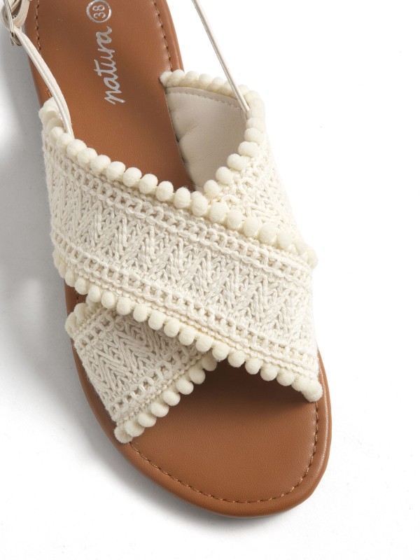 Sandalias Rasas Cruzadas