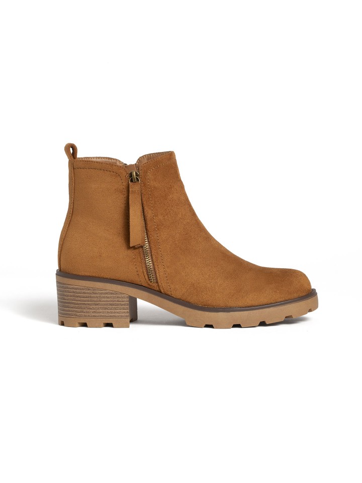 Botins em Efeito Camurca