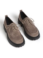 Sapatos em Efeito Camurca