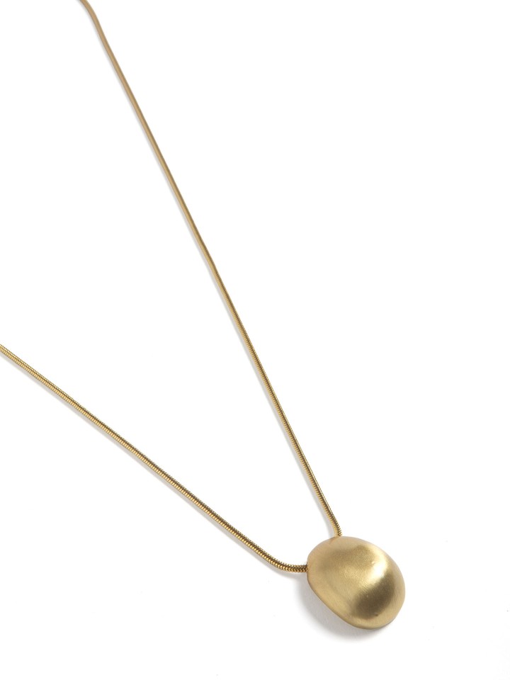 Colar Delicado com Pendente Oval