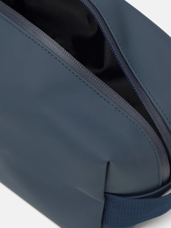 Necessaire com fecho Necessaire com fecho