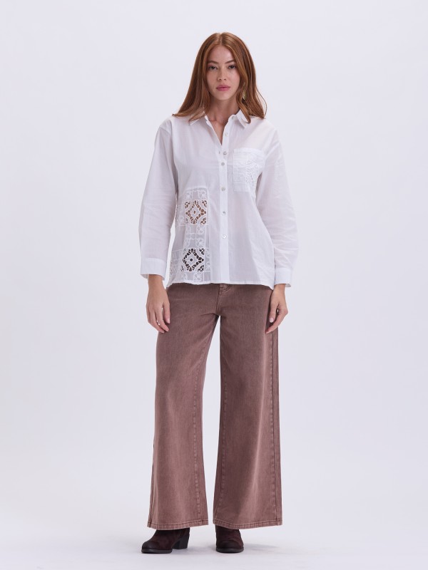 Camisa Branca com Rendas