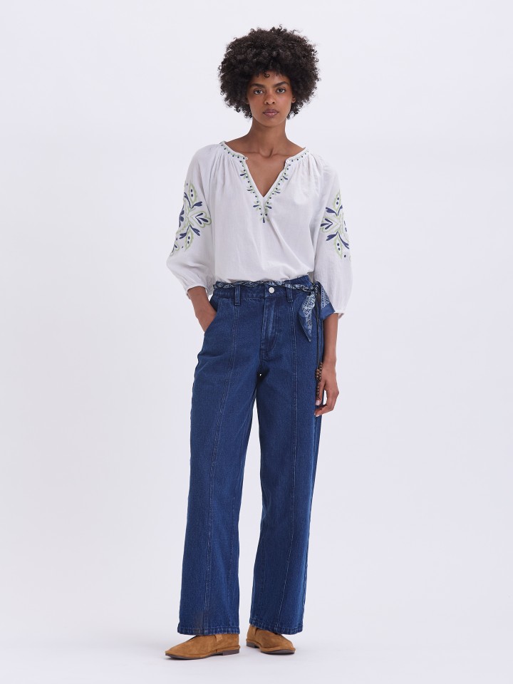 Blusa em Algodao Bordada