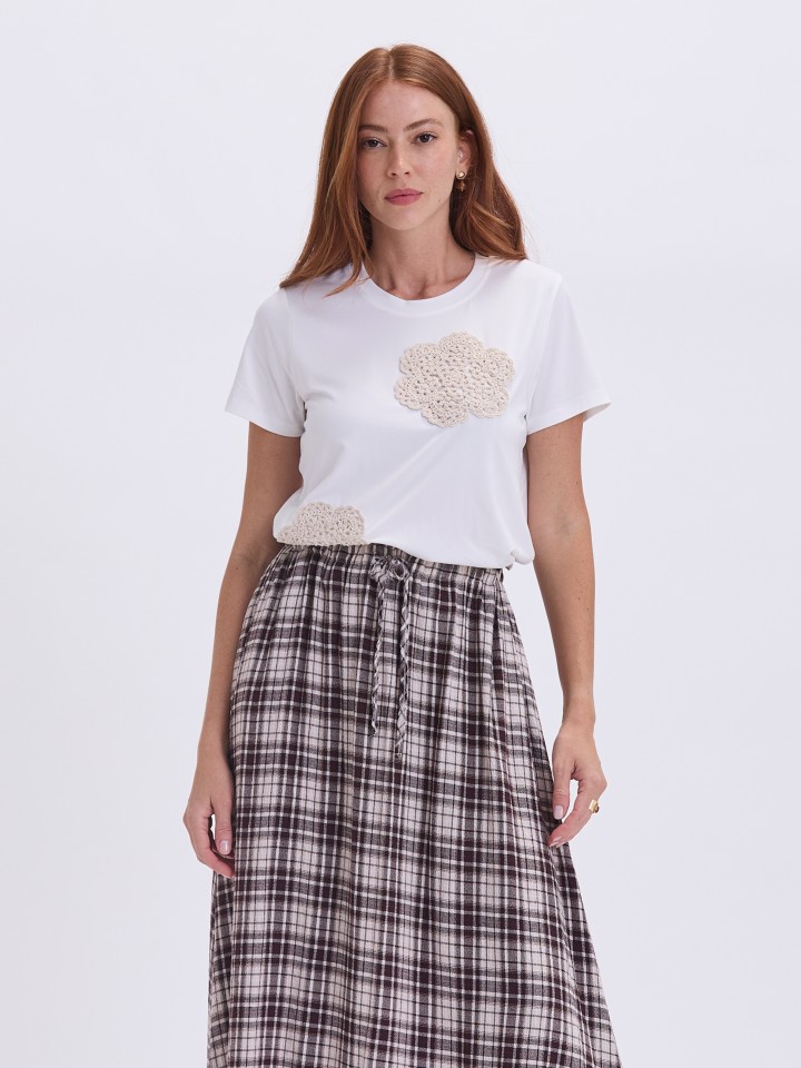 T-shirt  Branca com Crochet