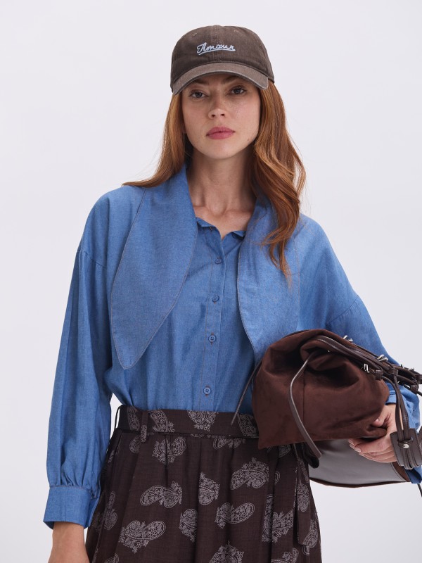 Blusa com Lacada