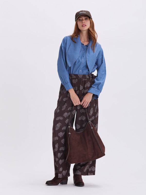 Blusa com Lacada