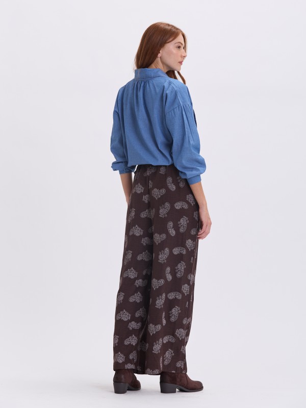 Blusa com Lacada