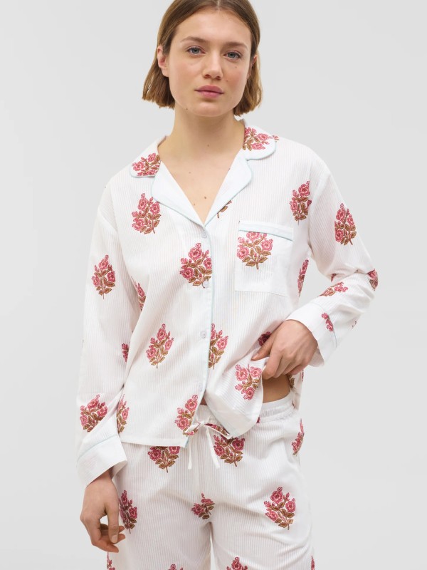 Pijama Jaya com Estampas Variadas Pijama Jaya com Estampas Variadas