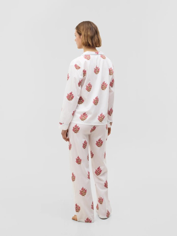Pijama Jaya com Estampas Variadas Pijama Jaya com Estampas Variadas