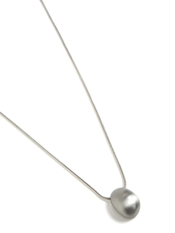 Colar com Pendente Metalico Colar com Pendente Metalico