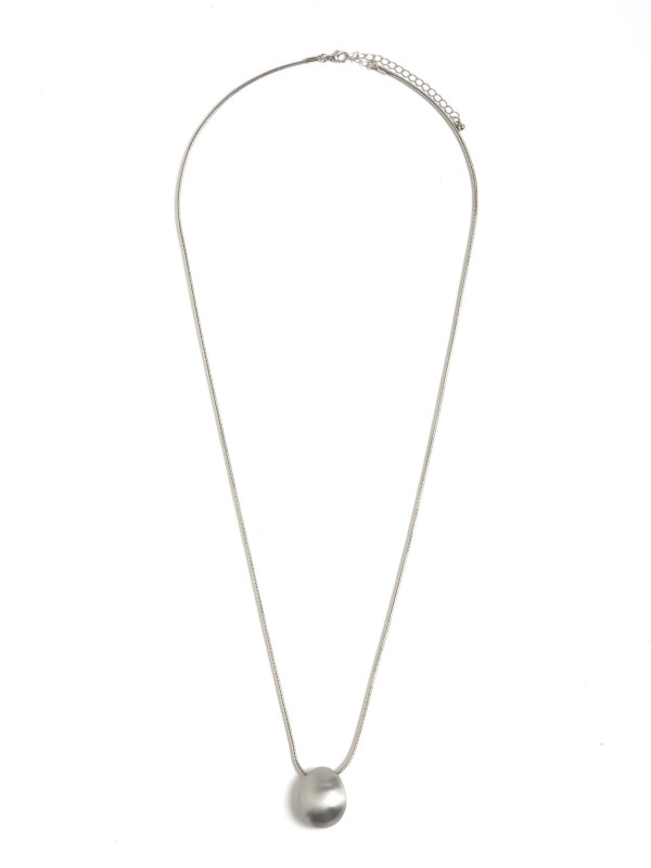 Colar com Pendente Metalico Colar com Pendente Metalico